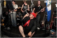 /album/shows-solo/apresenta%c3%a7%c3%a3o%20cafe%20vilhena%20-%20rio%20claro%2003-12-10-jpg/